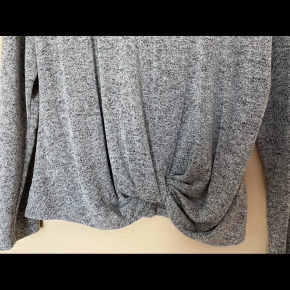 Jennifer Lopez Twist Front Long Sleeve Top Large - Picture 7 of 7